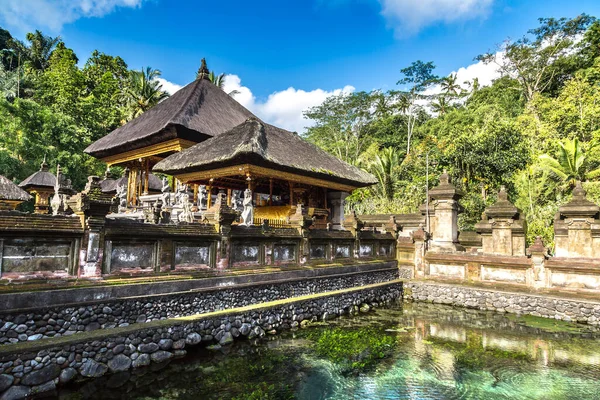 stock image Pool holy water in Pura Tirta Empul Temple on Bali, Indonesia