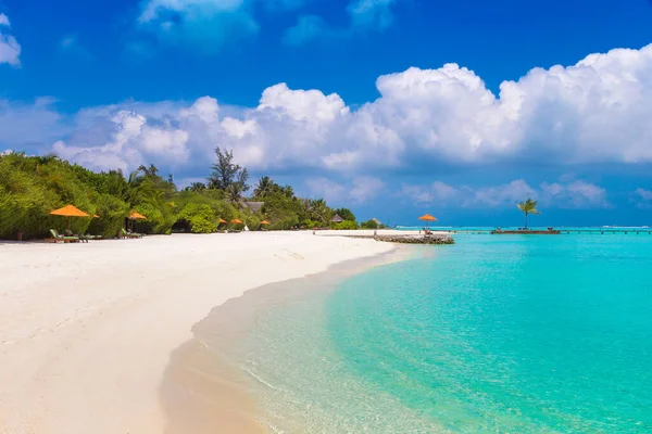Playa Tropical Las Maldivas Día Verano —  Fotos de Stock
