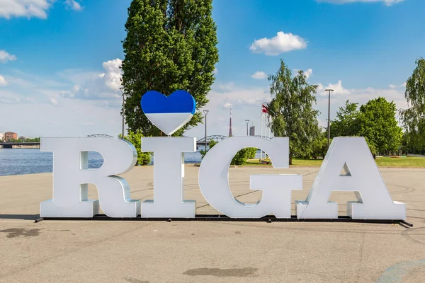 City Name Sign Riga Beautiful Summer Day Latvia — Stock Photo, Image