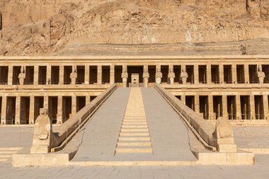 Kraliçe Hatshepsut 'un Tapınağı, Krallar Vadisi, Mısır