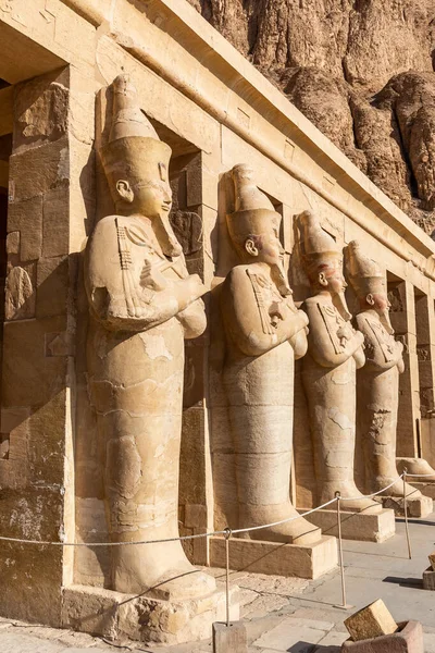Ναός Της Βασίλισσας Χατσεπσούτ Κοιλάδα Των Βασιλέων Αίγυπτος — Φωτογραφία Αρχείου