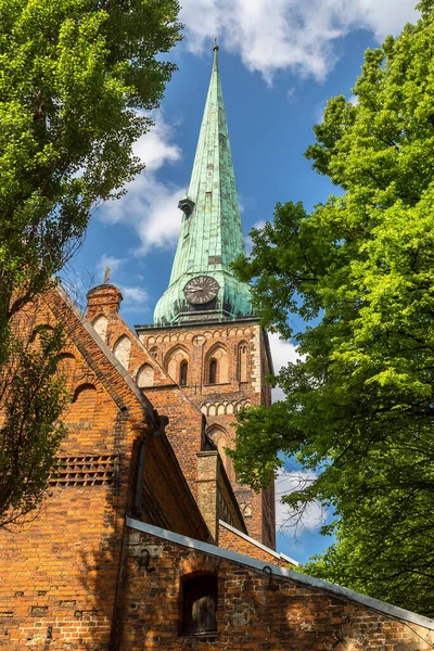 Biserica Partea Veche Rigii Într Frumoasă Vară Letonia — Fotografie, imagine de stoc