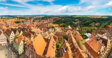 Rothenburg panoramik hava görünümünü bir güzel yaz günü, Almanya