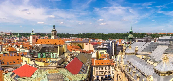 Πανοραμική Αεροφωτογραφία Της Πράγας Μια Όμορφη Καλοκαιρινή Μέρα Τσεχική Δημοκρατία — Φωτογραφία Αρχείου
