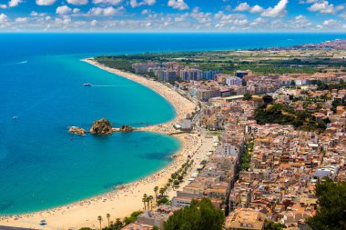 Hava panoramik Blanes Costa Brava içinde bir güzel yaz günü, İspanya