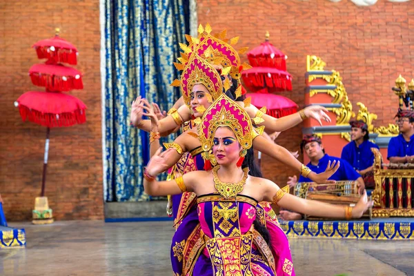 Bali Indonesia Febrero 2020 Danza Tradicional Balinesa Parque Cultural Gwk — Foto de Stock