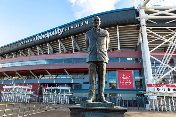 Cardiff Spojené Království Června 2022 Socha Sira Taskera Watkinse Stadionu — Stock fotografie