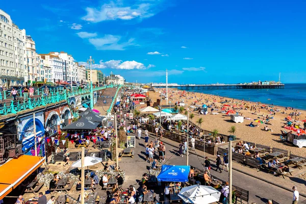 Brighton Reino Unido Junio 2022 Brighton Pier Playa Brighton Soleado —  Fotos de Stock