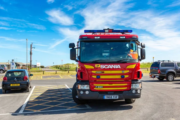 Flamboroug 2022年6月12日 夏の日にフラムボローで近代的な消防車のトラック ヨークシャー イギリス — ストック写真