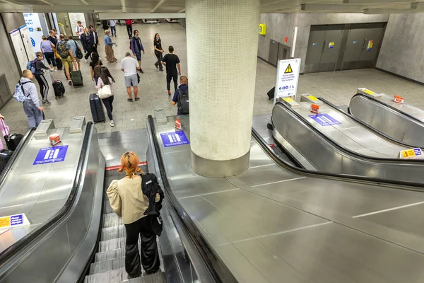 Λονδινο Ηνωμενο Βασιλειο Ιουνιου 2022 Escalator Στο Μετρό Του Λονδίνου — Φωτογραφία Αρχείου