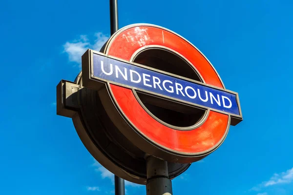 Лондон Великобритания Июня 2022 Года Лондонский Подземный Знак Открытом Воздухе — стоковое фото