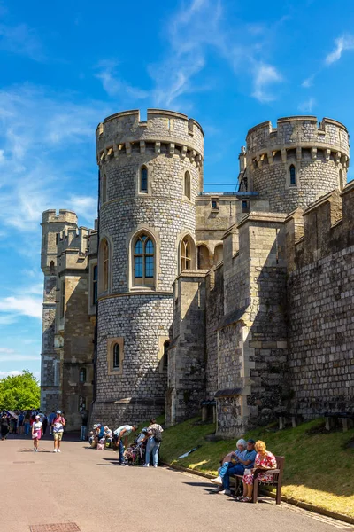 Windsor Juni 2022 Touristen Innenhof Des Schlosses Windsor Windsor Einem — Stockfoto