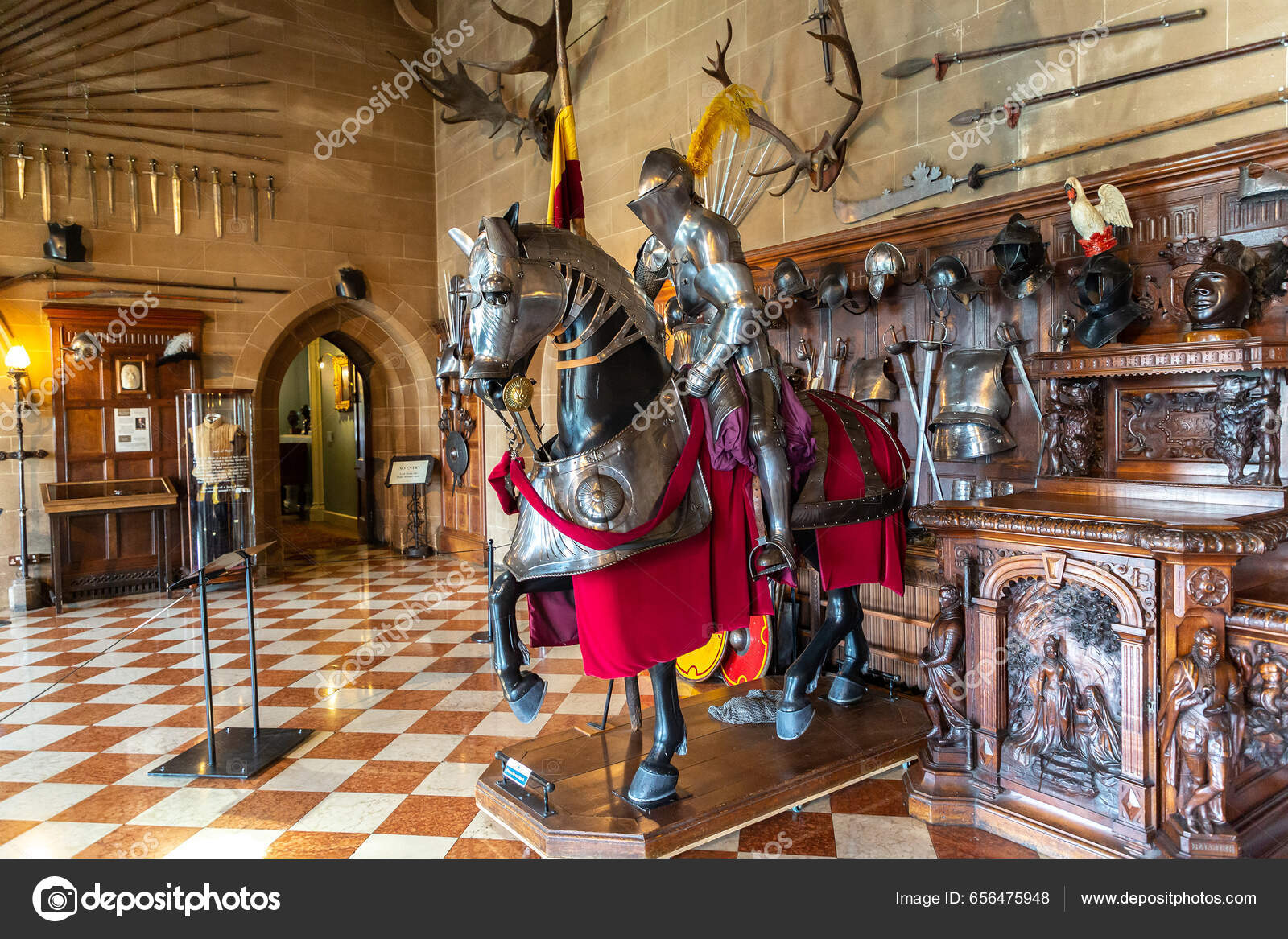 Warwick: Entry Ticket for Warwick Castle | GetYourGuide, image size:1600x1167