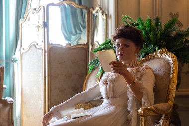 WARWICK, İngiltere - 11 Haziran 2022 - Warwick Şatosu 'nun İçi - 1068 yılında İngiltere' de Fatih William tarafından inşa edilen bir ortaçağ kalesidir.