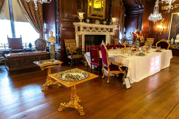 Warwick Велика Британія June 2022 Dining Room Interior Warwick Castle — стокове фото