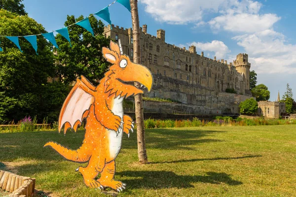 Warwick Juni 2022 Dragon Warwick Castle Een Middeleeuws Kasteel Gebouwd — Stockfoto