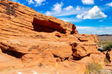 Ateş Vadisi Parkı güneşli bir günde, Nevada, ABD
