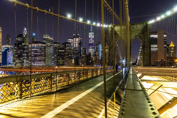Fußgängersteg Der Brooklyn Bridge Der Nacht New York City Usa — Stockfoto