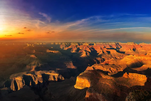 グランドキャニオン国立公園 Grand Canyon National Park アメリカ合衆国アリゾナ州日没時 — ストック写真