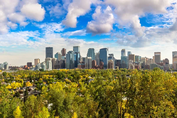 Panoramiczny Widok Calgary Słoneczny Dzień Kanada — Zdjęcie stockowe