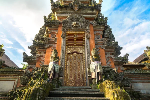 Templo Saraswati Ubud Bali Indonésia Dia Ensolarado — Fotografia de Stock