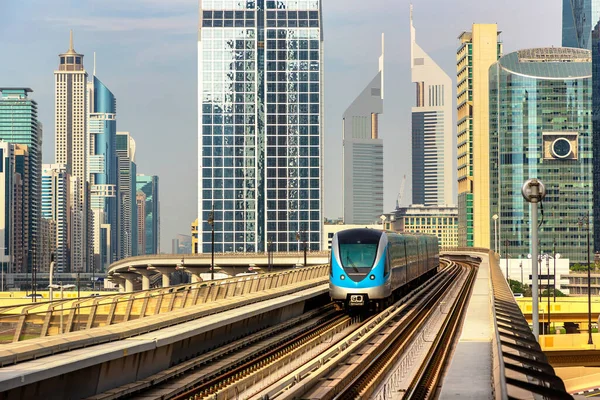 Dubai Metro Railway Summer Day Dubai United Arab Emirates — Stock Photo, Image