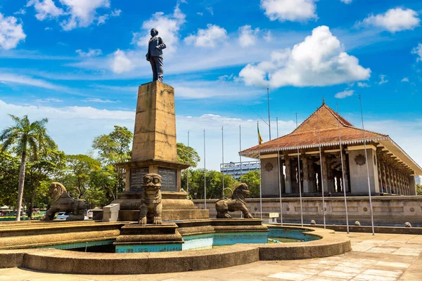 Pomnik Niepodległości Kolombo Sri Lanka — Zdjęcie stockowe