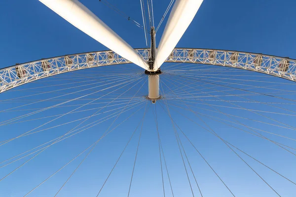 Londen Juni 2022 Het London Eye Reuzenrad Een Zonnige Zomerdag — Stockfoto