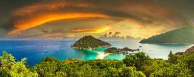 Nang Yuan Adası, Koh Tao, Tayland'da bir yaz günü Panoraması