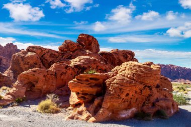 Ateş Vadisi Parkı güneşli bir günde, Nevada, ABD