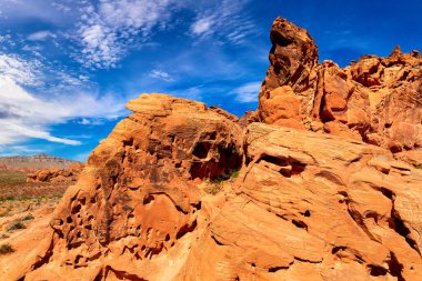 Ateş Vadisi Parkı güneşli bir günde, Nevada, ABD