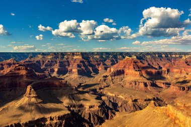 Güneşli bir günde Büyük Kanyon Ulusal Parkı, Arizona, ABD