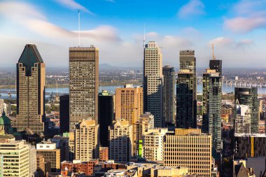 Güneşli bir günde Montreal 'in panoramik hava manzarası, Kanada