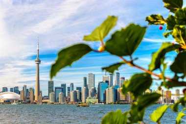 Güneşli bir günde Toronto 'nun panoramik manzarası, Ontario, Kanada