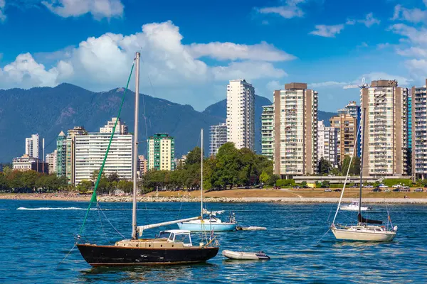 Vancouver 'da sahte dere güneşli bir günde Vancouver, Kanada