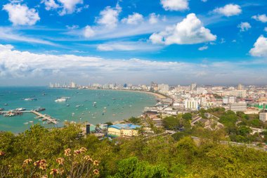 Pattaya Körfezi, Tayland 'da yaz günü panoramik hava manzarası