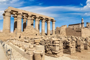 Luxor Tapınağı güneşli bir günde, Luxor, Mısır