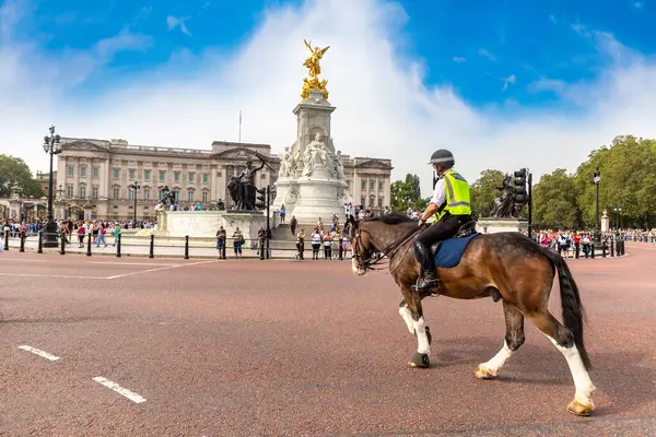 Лондон Великобритания Сентября 2023 Года Столичная Полиция Патрулирует Смене Караула — стоковое фото