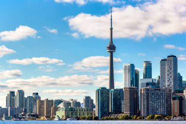 Güneşli bir günde Toronto 'nun panoramik manzarası, Ontario, Kanada