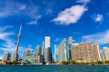 Güneşli bir günde Toronto 'nun panoramik manzarası, Ontario, Kanada