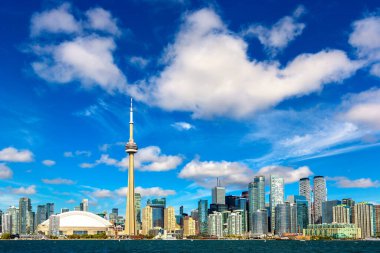 Güneşli bir günde Toronto 'nun panoramik manzarası, Ontario, Kanada