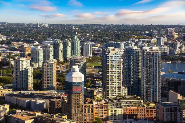 Πανοραμική Εναέρια Άποψη Της Επιχειρηματικής Περιοχής Του Βανκούβερ Στο Ηλιοβασίλεμα — Φωτογραφία Αρχείου