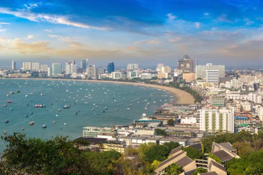 Pattaya Körfezi, Tayland 'da yaz günü panoramik hava manzarası