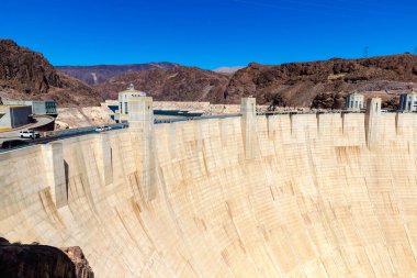 Colorado Nehri 'ndeki Hoover Barajı Nevada ve Arizona sınırı, ABD