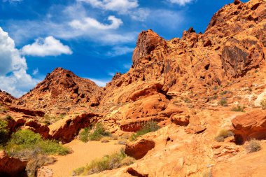 Ateş Vadisi Parkı güneşli bir günde, Nevada, ABD