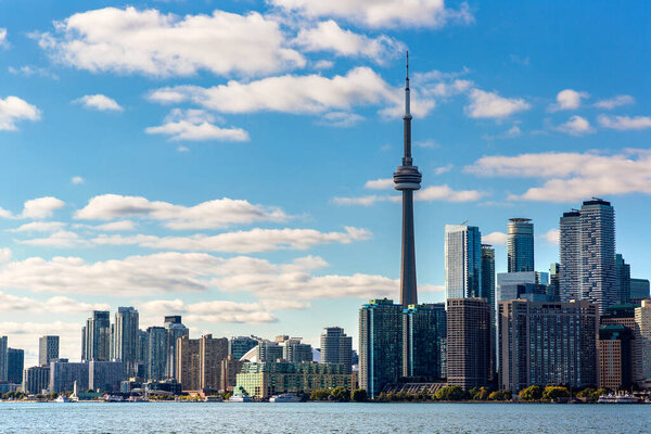 Мбаппе вид Торонто в солнечный день, Онтарио, Канада