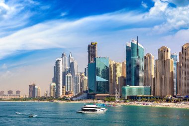 Güneşli bir günde Dubai Marina, Birleşik Arap Emirlikleri