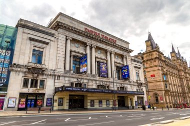 LiVERPOOL, İngiltere - 16 AĞUSTOS 2023: Liverpool İmparatorluk Tiyatrosu, Liverpool, İngiltere