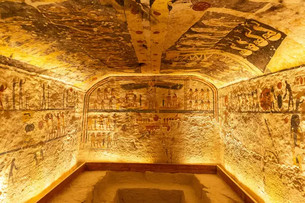 Krallar Vadisi, Luxor, Mısır 'da Firavun Ramses III' ün mezarı.