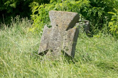 Ukrayna 'nın Vinnytsa bölgesinin Podillya kentindeki Busha köyünde bulunan Busha Eyaleti Tarih ve Kültür Rezervi' nde Kazakların defnedildiği terk edilmiş bir mezarlık. Podillya 'daki Ukrayna' da seyahat yerleri.